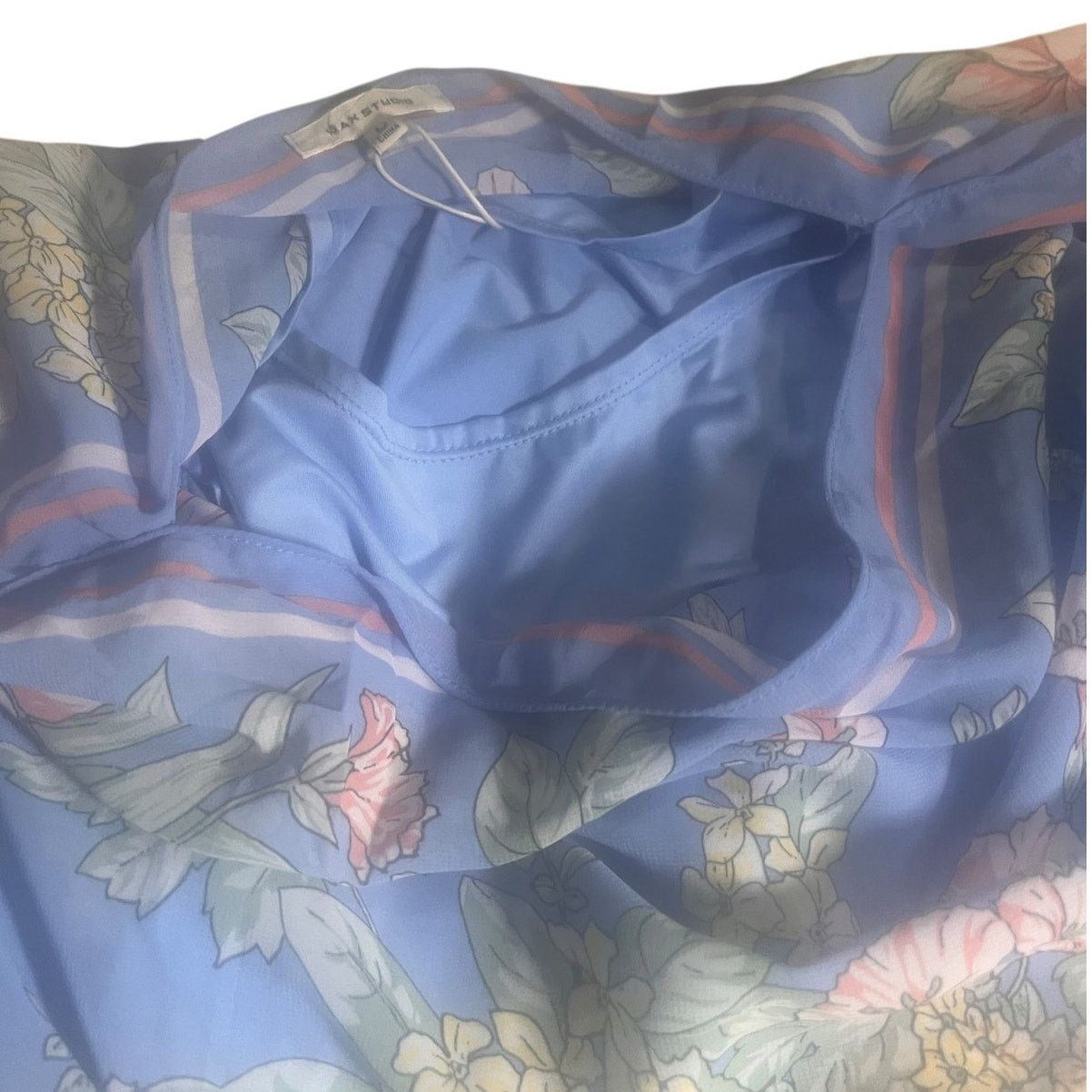 Other Max Studio Blue Floral Handerchief Blouse Size M NWT Size M / US 6-8 / IT 42-44 - 2 Thumbnail