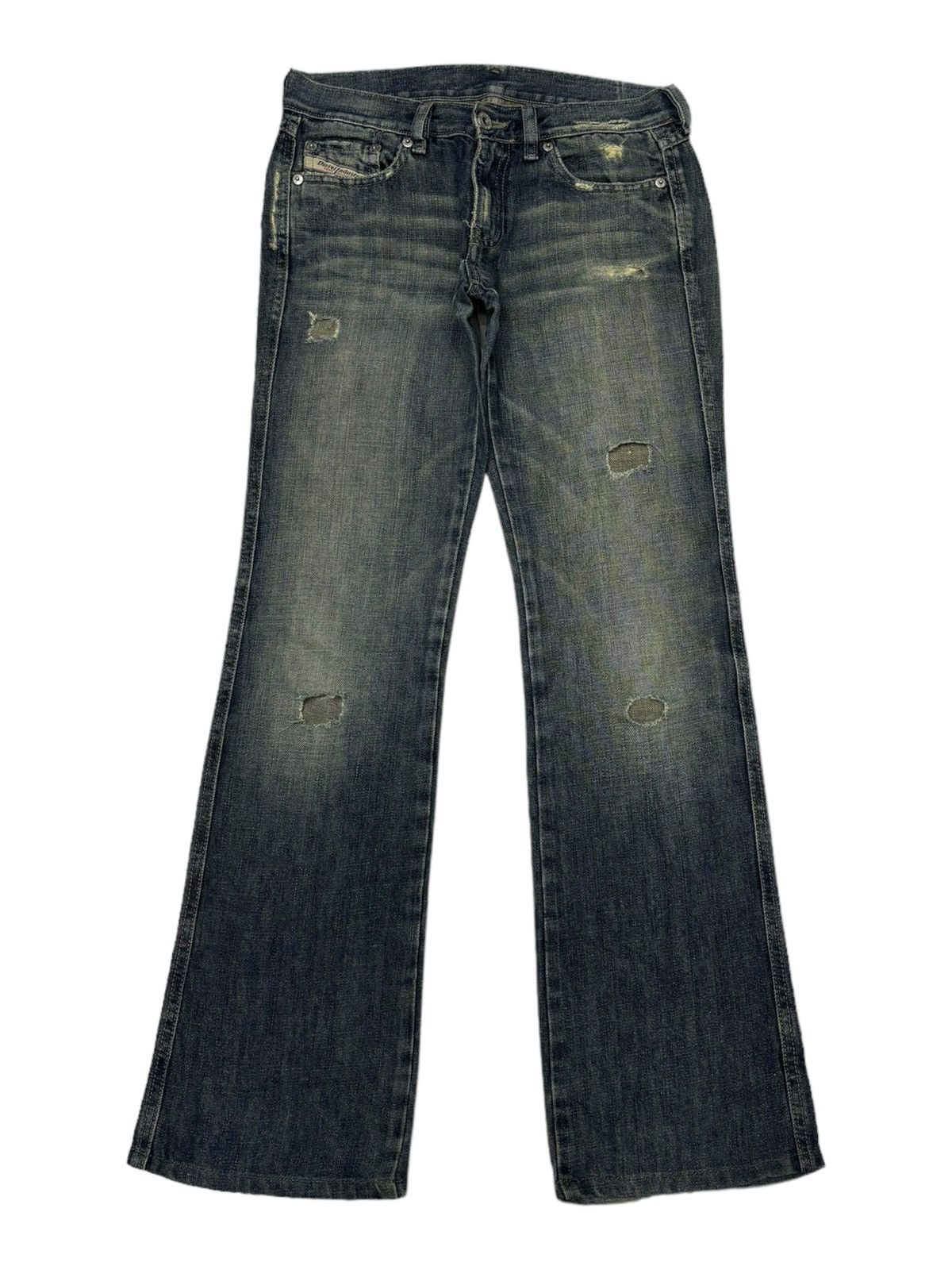 Diesel DIESEL FLARE DISTRESS THRASHED DENIM JEANS Size 28" / US 6 / IT 42 - 2 Thumbnail