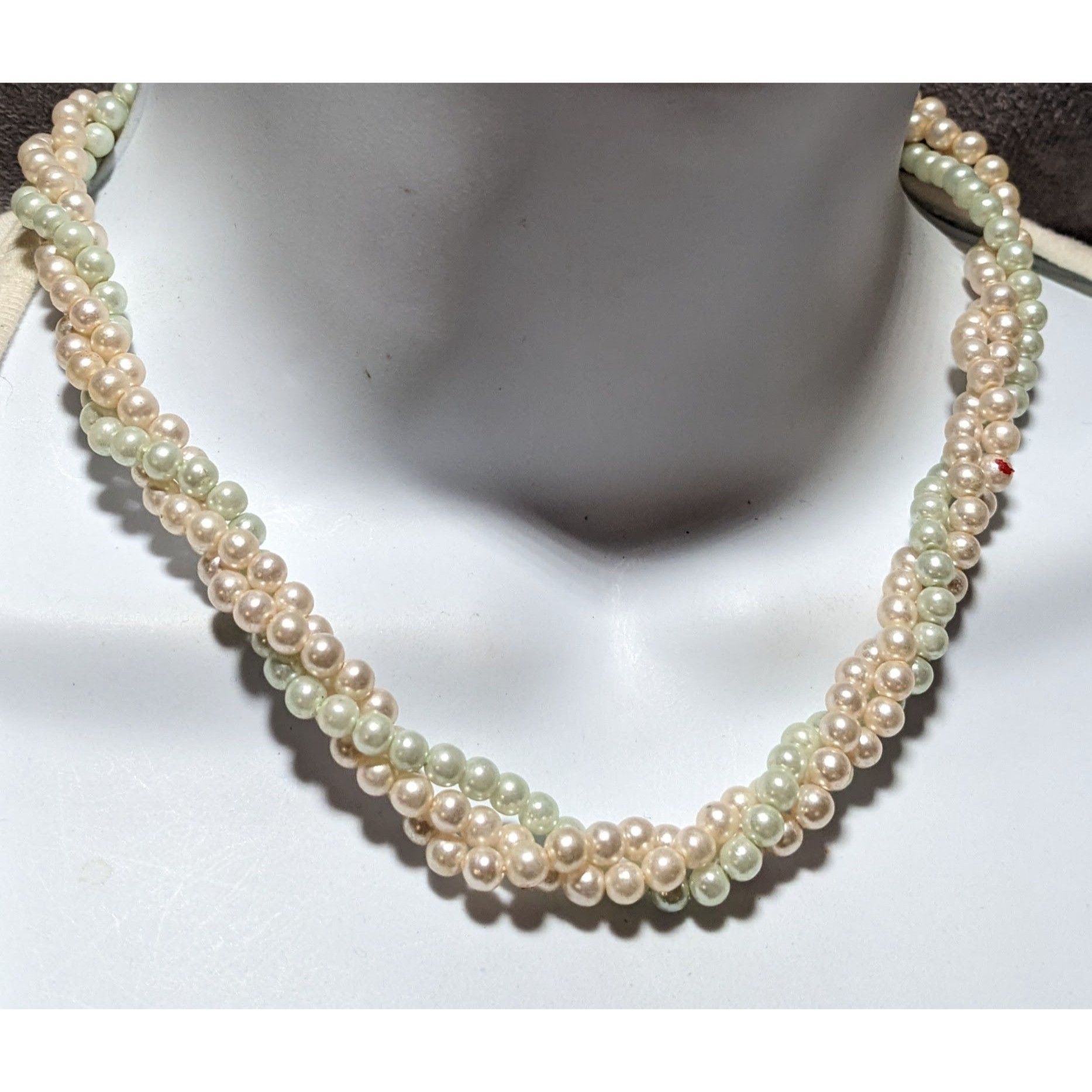 Other Twisted Pastel Pearl Necklace Size ONE SIZE - 6 Thumbnail