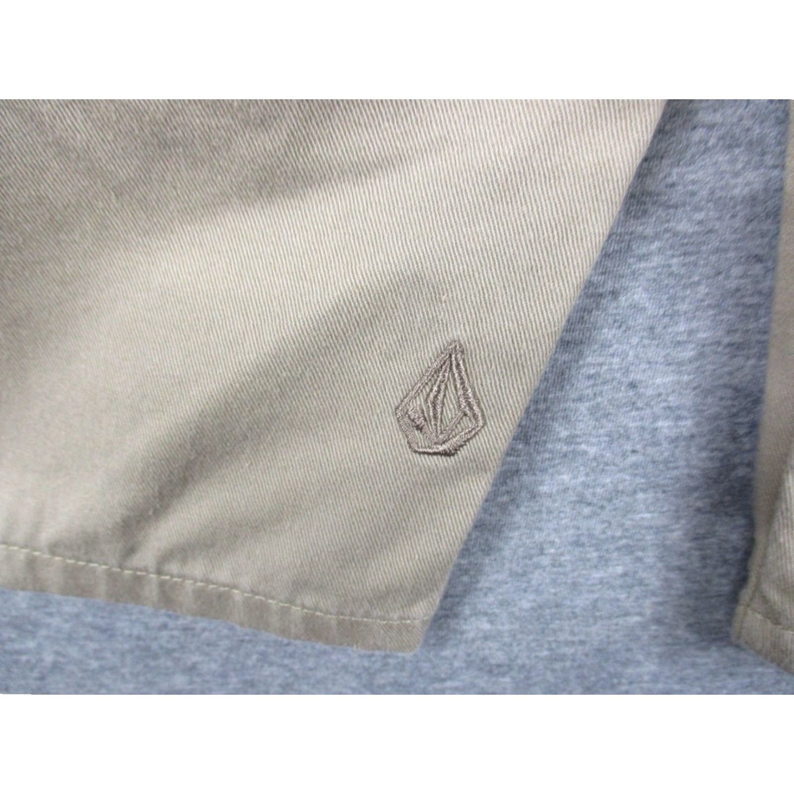 Volcom VOLCOM Chino Shorts 30 Mens Khaki Casual Pockets Logo Size US 30 / EU 46 - 6 Thumbnail