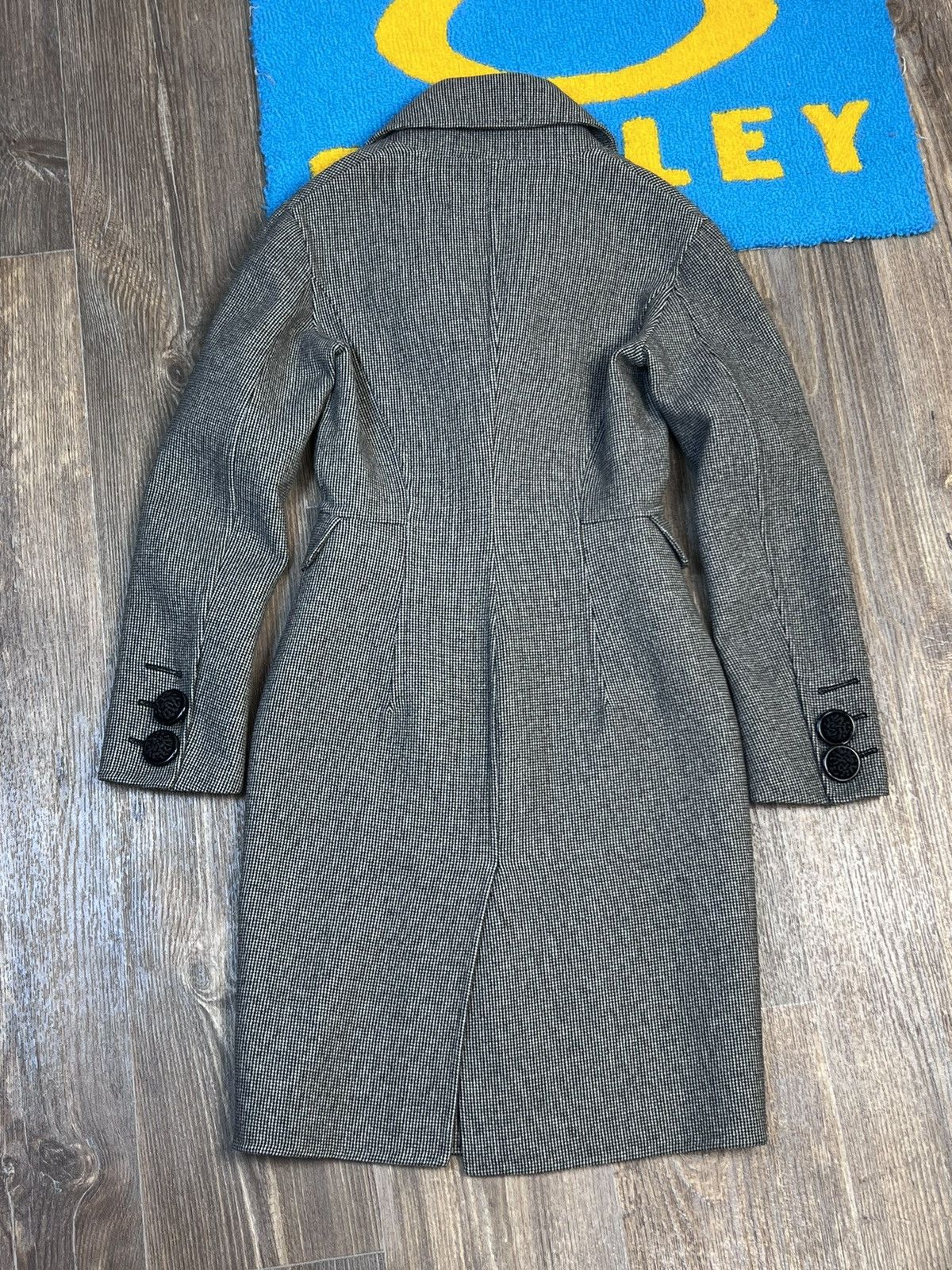 Dsquared2 × Vintage Dsquared2 Wool Checked Gray Coat Jacket with Leather details Size S / US 4 / IT 40 - 11 Thumbnail