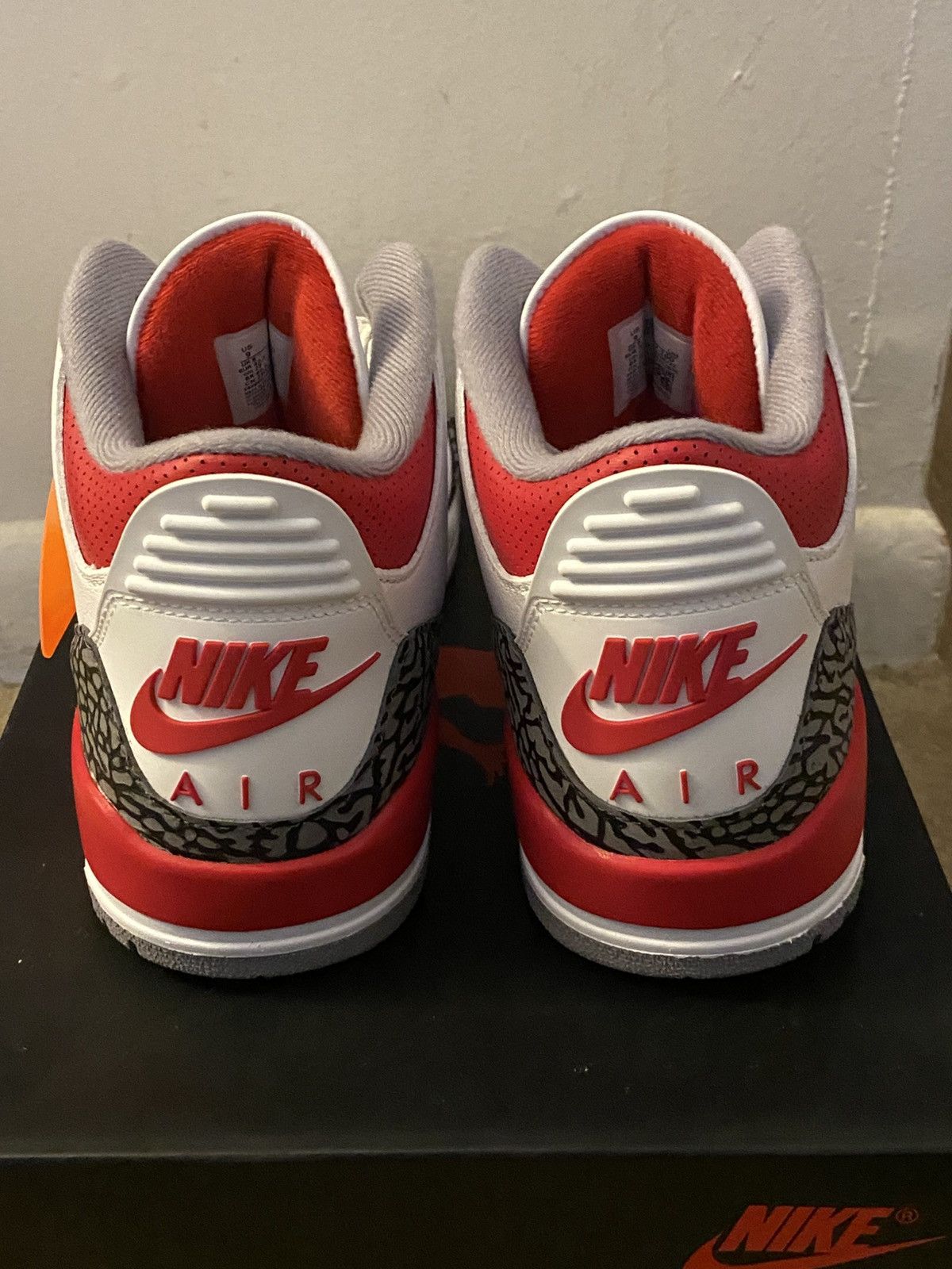 Jordan Brand Air Jrdan 3 Retro Fire Red Size US 9 / EU 42 - 4 Thumbnail