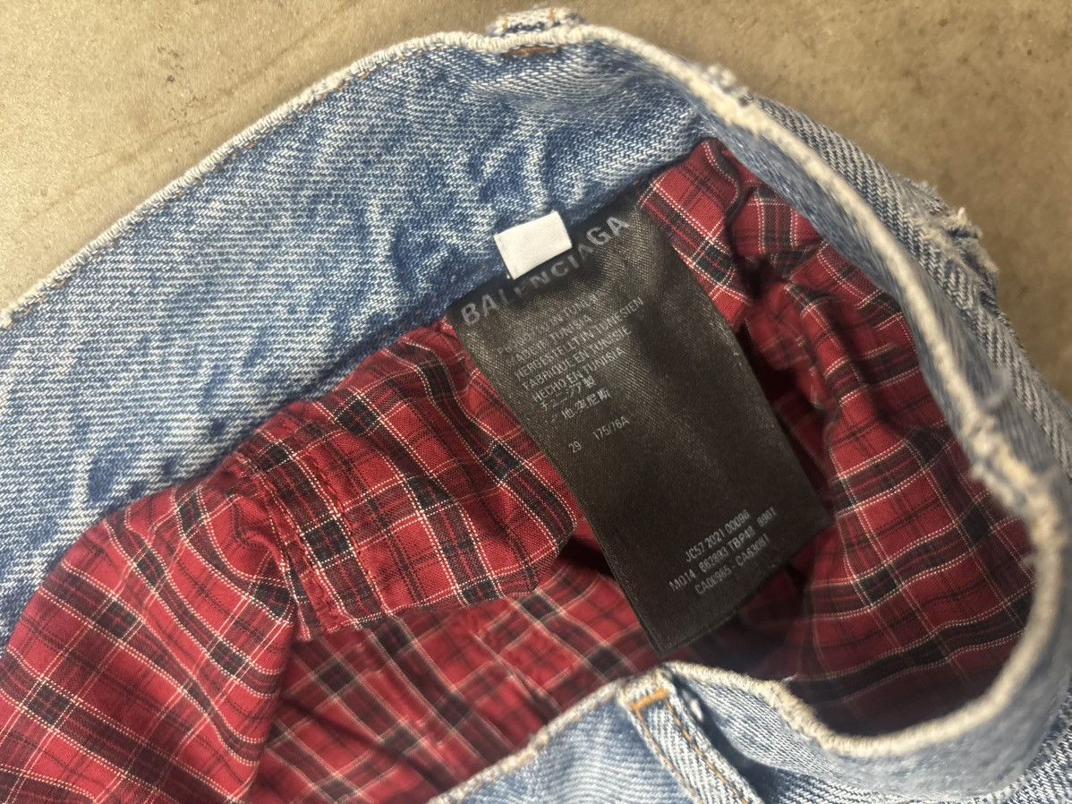Balenciaga ss21 balenciaga distressed boxer denim Size US 29 - 9 Thumbnail