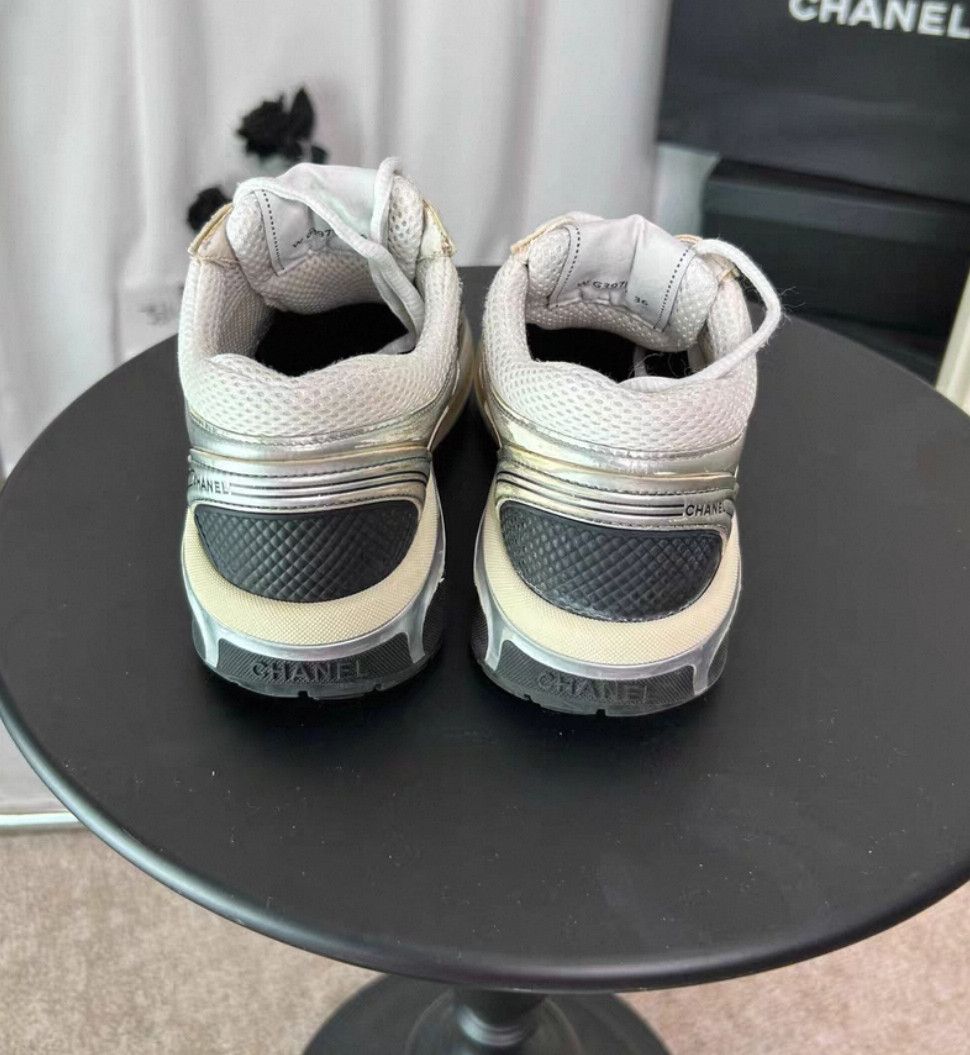 Chanel Chanel Colour-blocked logo lace-thed casual sneakers Size US 6 / IT 36 - 4 Thumbnail