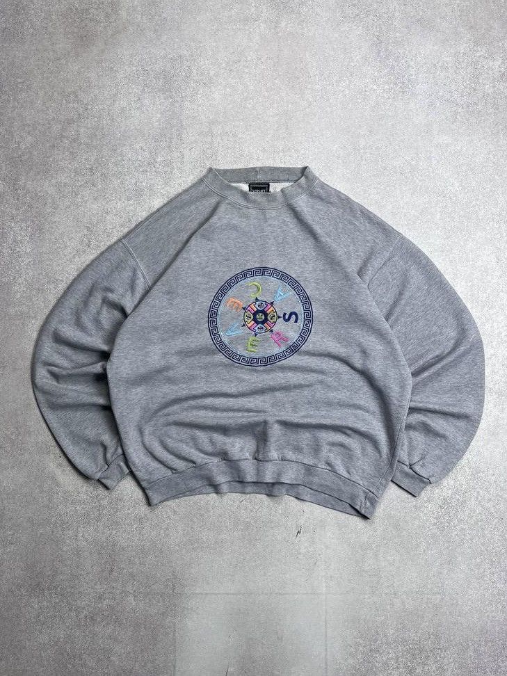 Other Vintage 90's Versace Big Logo Embroidery Boxy Sweatshirt XL Size US XL / EU 56 / 4 - 1 Thumbnail