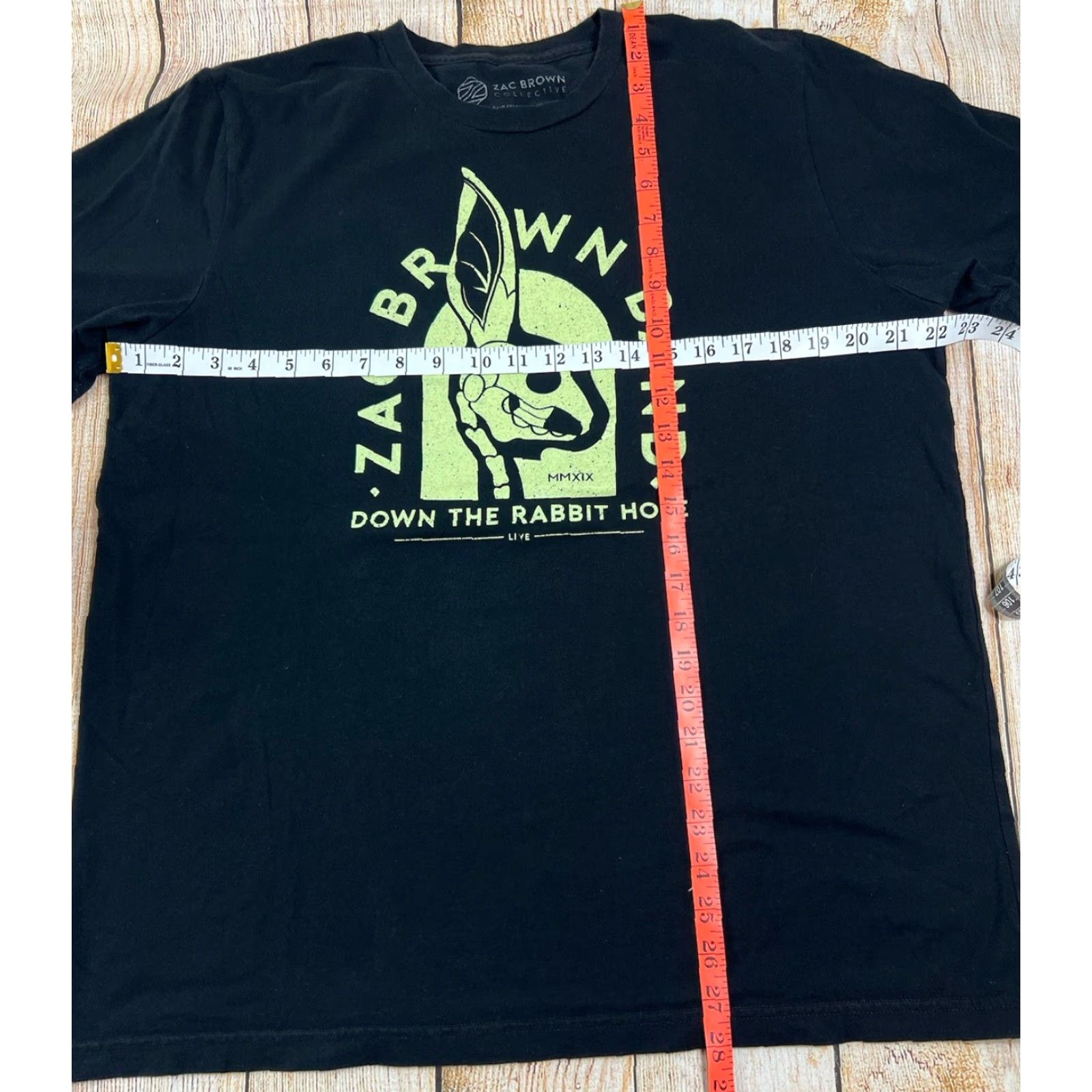 Vintage Zac Brown Band T-Shirt Down The Rabbit Hole Live 2019 Tour Merch XL Men's Brown Graphic Print Short Sleeve Regular Fit T-Shirt Size US XL / EU 56 / 4 - 4 Thumbnail