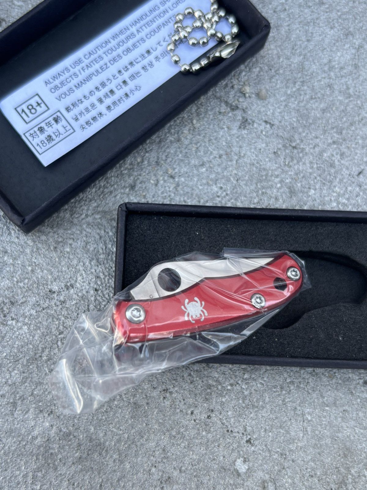 Supreme supreme spyderco bug knife red Size ONE SIZE - 5 Thumbnail