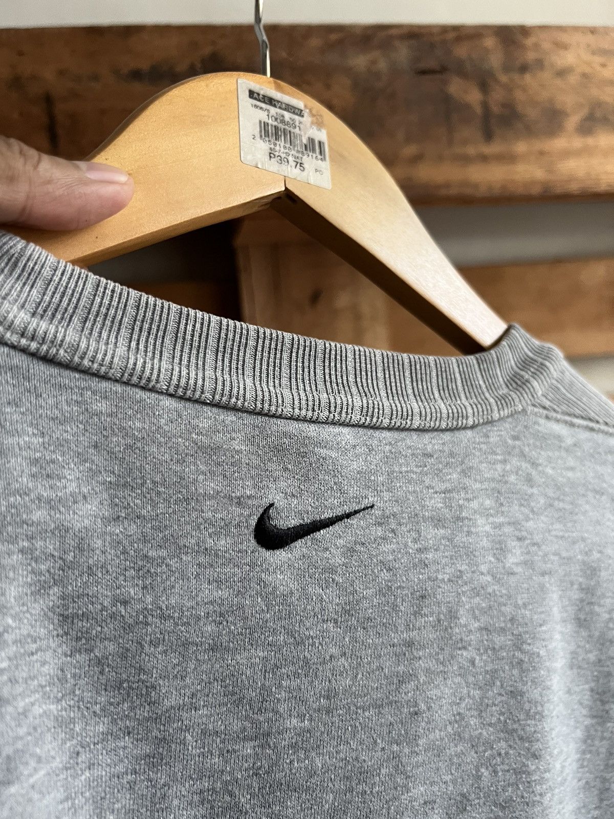 Nike × Vintage Vintage 90s Nike Cropped Sweater Size US M / EU 48-50 / 2 - 4 Thumbnail