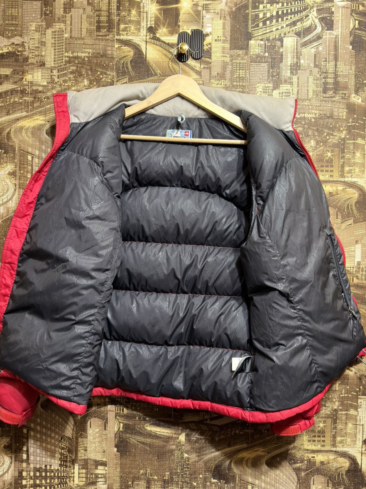 The North Face The North Face 1996 Retro Nuptse Jacket Antarctica Puffer Size M / US 6-8 / IT 42-44 - 15 Thumbnail