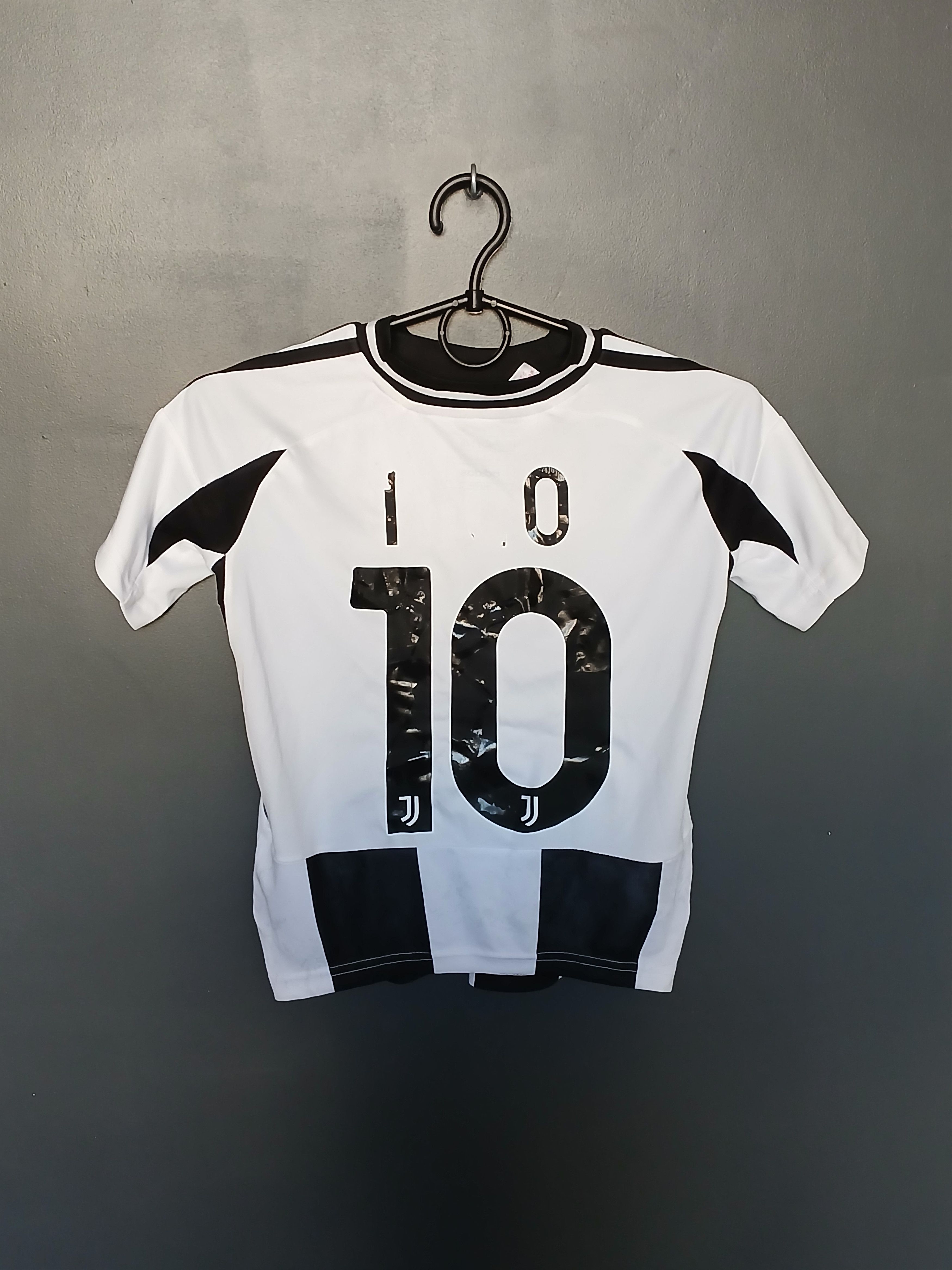 Adidas KIDS New Juventus 24/25 Home Football Jersey T-Shirt Size US XS / EU 42 / 0 - 2 Thumbnail
