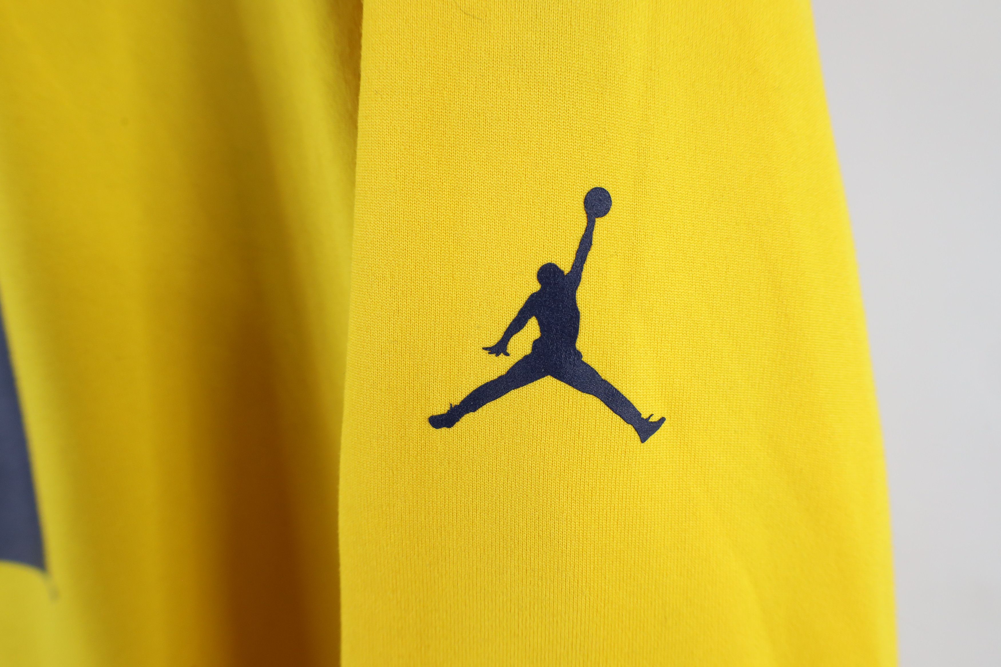 Nike × Vintage Nike Air Jordan Tech Jumpman Long Sleeve T-Shirt Yellow Size US M / EU 48-50 / 2 - 4 Thumbnail