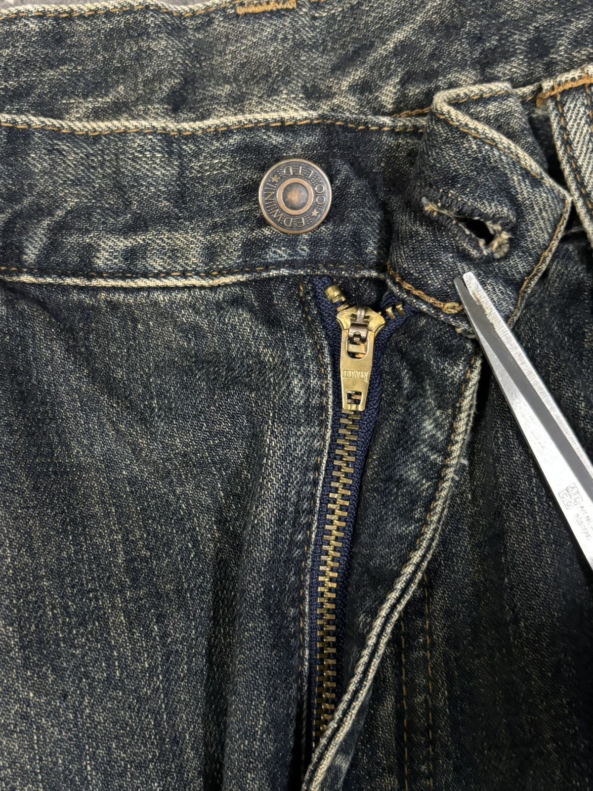 Edwin Vintage Y2K Edwin 405 Indigo Mud Wash Baggy Distressed Jeans Size US 36 / EU 52 - 17 Thumbnail