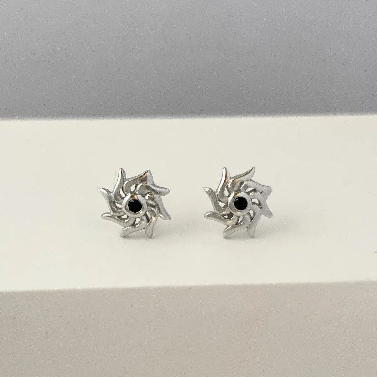Jewelry Silver Plated Sun Stud Earrings for Men Women Size ONE SIZE - 2 Thumbnail