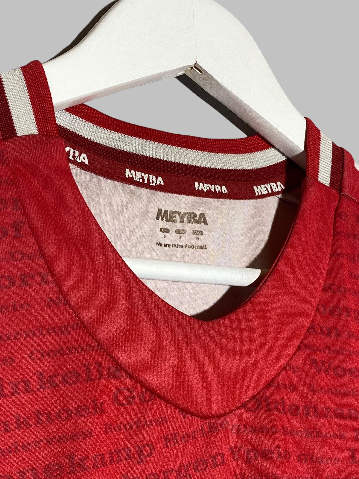 Other 🔥 FC TWENTE MEYBA HOME JERSEY 2023/24 RARE VINTAGE VIBES Size US S / EU 44-46 / 1 - 8 Thumbnail