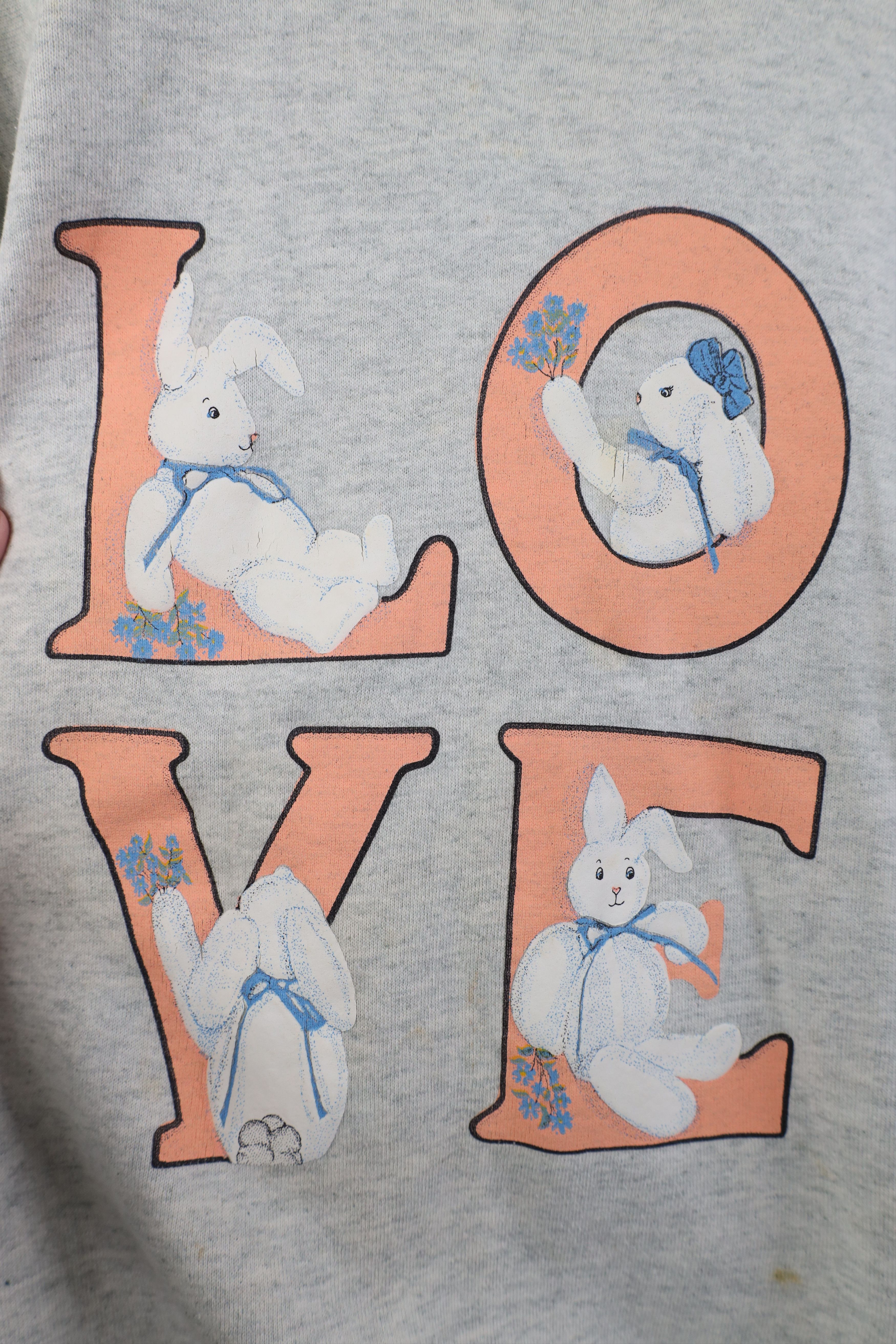 Vintage Vintage 90s Streetwear Love Easter Bunny Sweatshirt Gray USA Size XL / US 12-14 / IT 48-50 - 4 Thumbnail