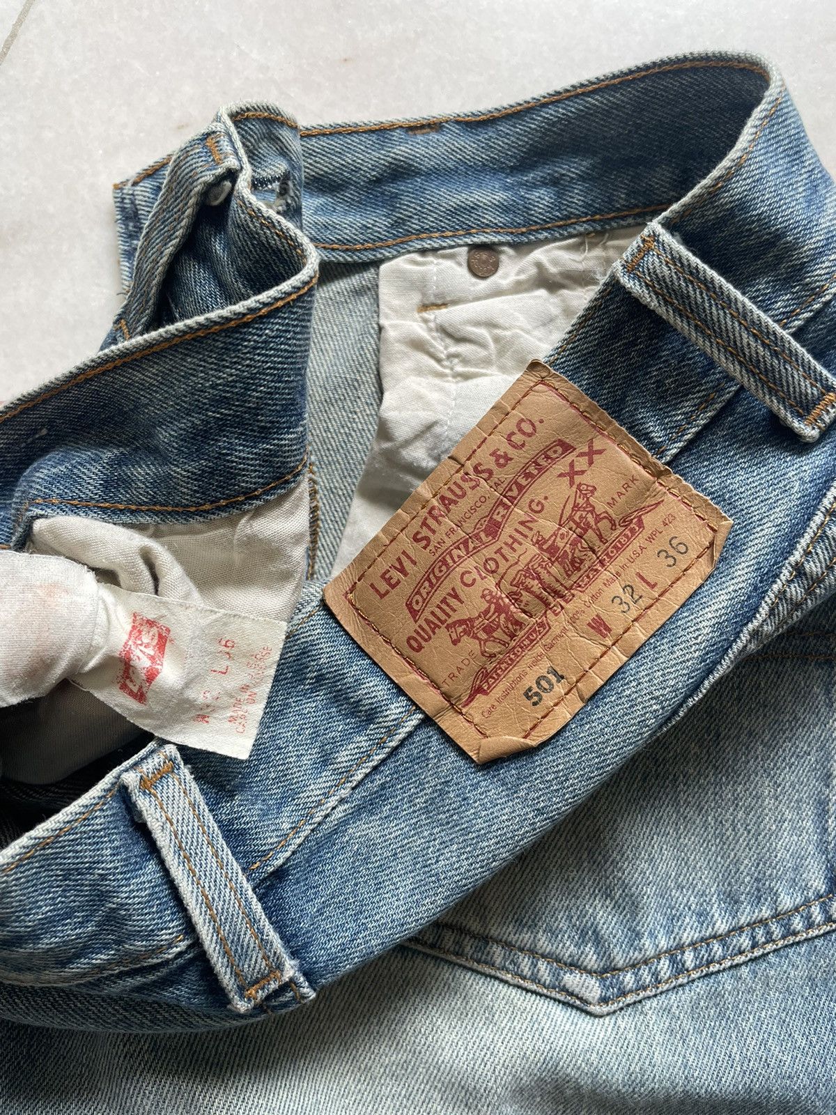 Levi's Vintage 90s Levis 501 Jeans Size US 31 - 9 Thumbnail