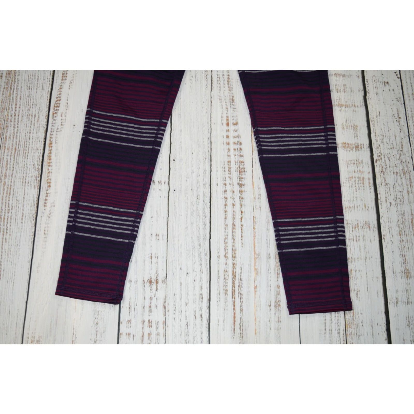 Athleta Athleta Chaturanga Colorblock Stripe Leggings M Womens Regular Purple Gray Size 32" / US 10 / IT 46 - 3 Thumbnail