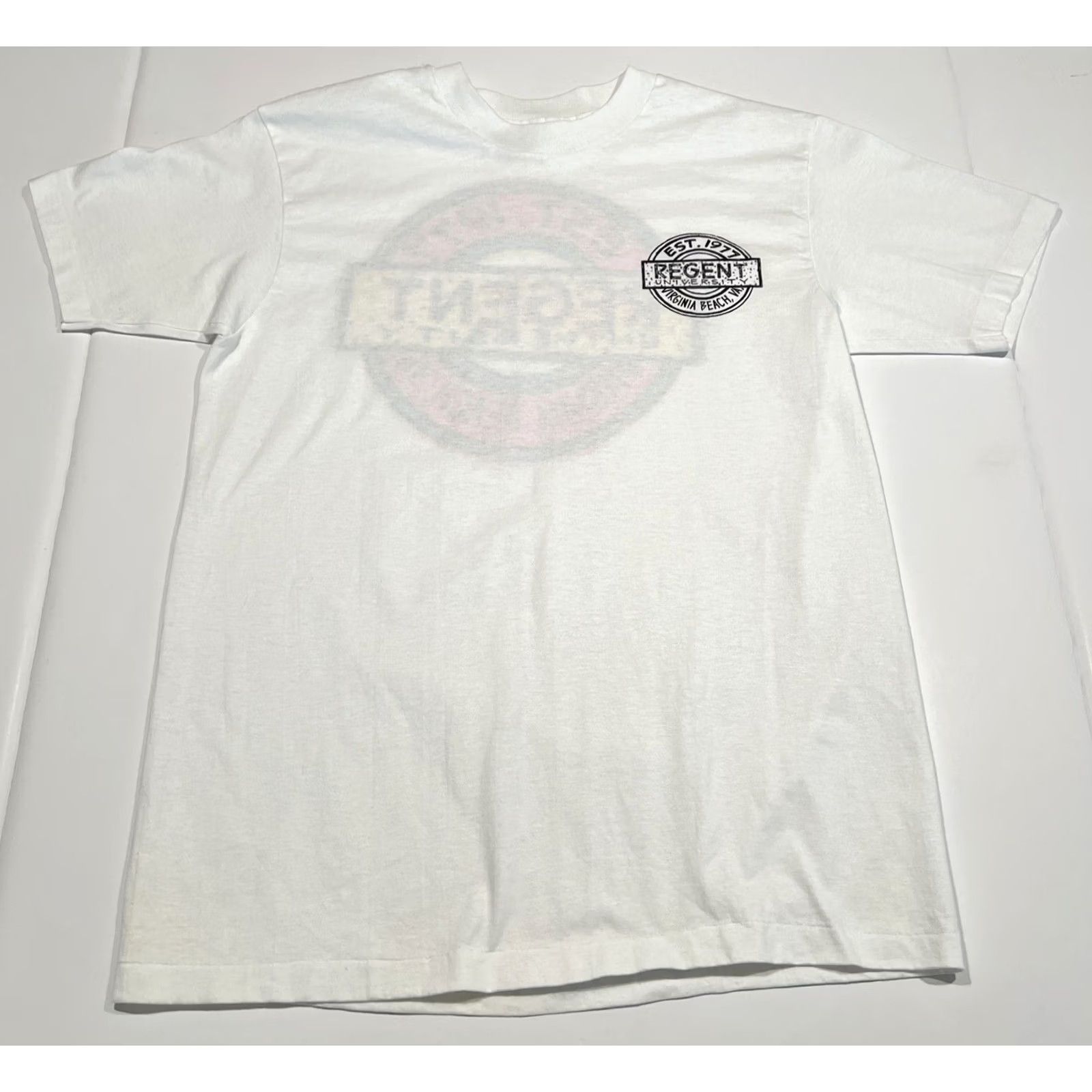 Hanes VINTAGE Regent University Virginia Beach Va Single Stitch Neon Logo T Shirt Men Medium Unisex White 1980s Hanes Graphic Tee Sportswear Beach Size US M / EU 48-50 / 2 - 4 Thumbnail