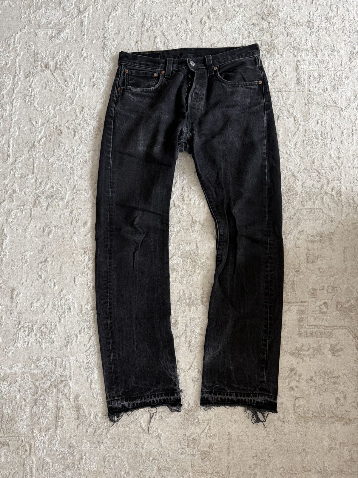 Levi's Vintage Clothing Thrashed Vintage Levis 501 Size US 31 - 1 Thumbnail