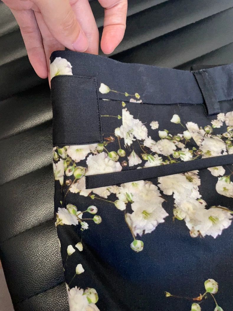 Givenchy Givenchy SizeS Starry casual pants Size US 31 - 8 Thumbnail