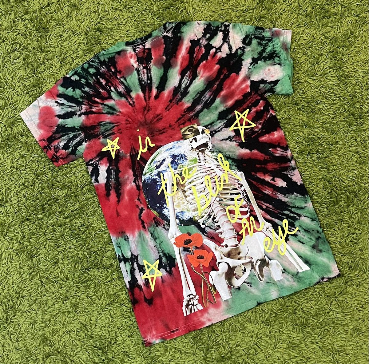 Travis Scott Travis Scott Astroworld 2019 Europe Exclusive Tie Dye Size S Size US S / EU 44-46 / 1 - 1 Thumbnail