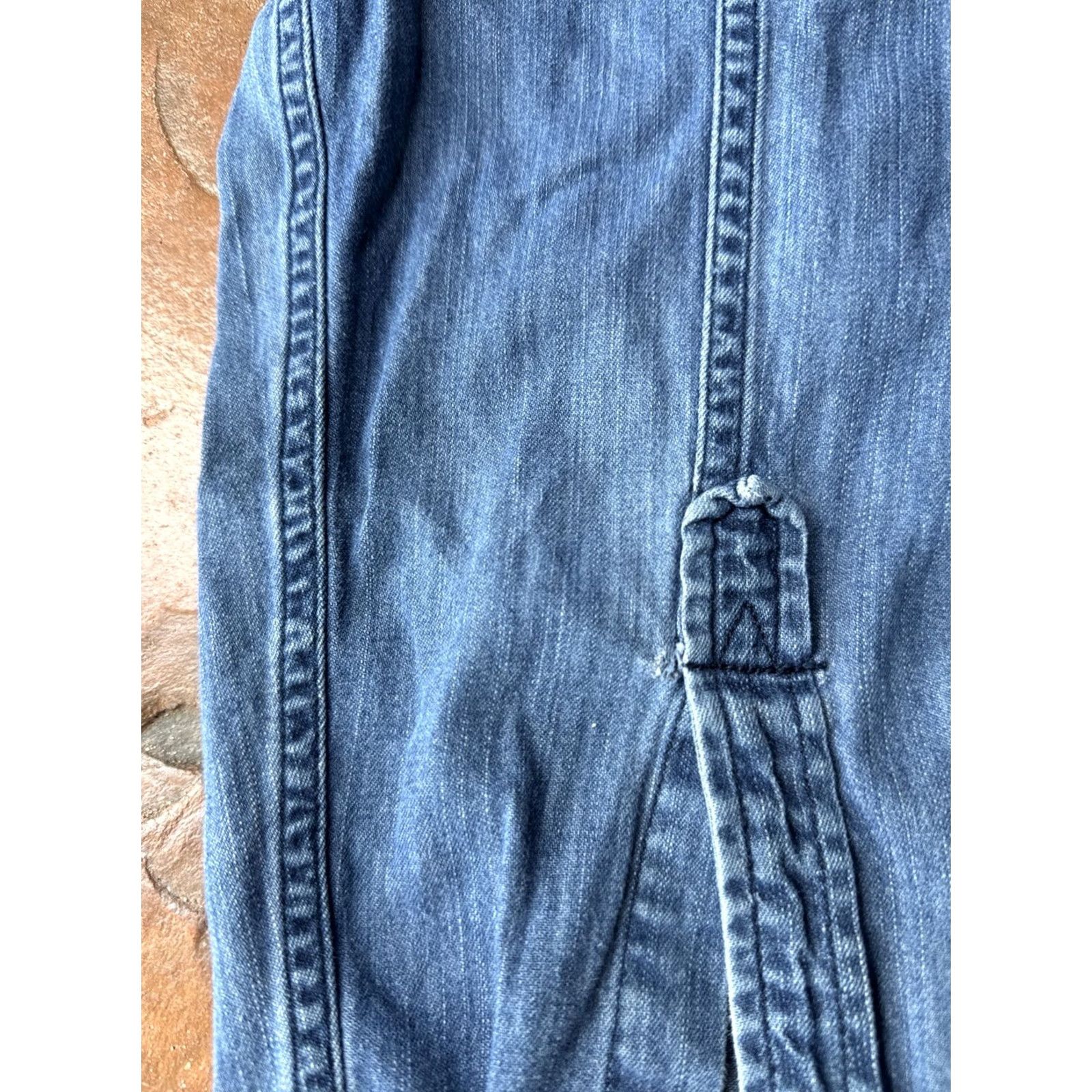 Vintage VINTAGE Helix Denim Shirt XL Athletic Fit Button-Up Collared Snap Pockets Skull Grunge Jeans Casual Size US XL / EU 56 / 4 - 4 Thumbnail