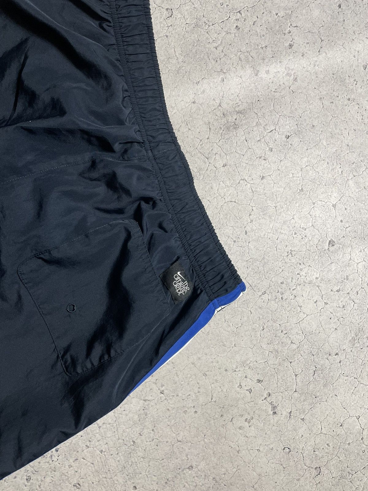 Nike × Vintage Vintage Nike Nylon Shorts Drill Y2K Swoosh Size US 34 / EU 50 - 10 Thumbnail