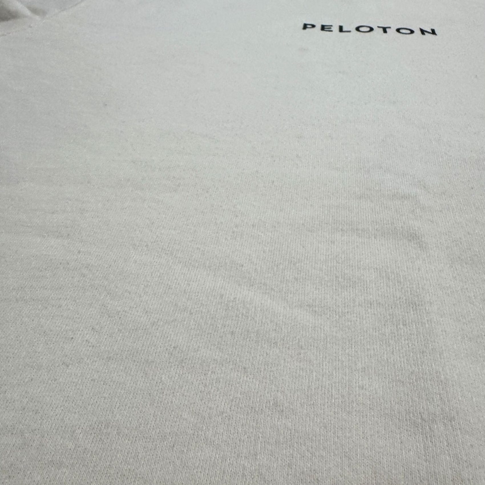 Vintage Peloton Sweatshirt Pullover Mens Large Ivory Crew Neck All Seasons Breathable Logo Sweatshirt Fashion Active Outdoor Sports 90s Size US L / EU 52-54 / 3 - 6 Thumbnail
