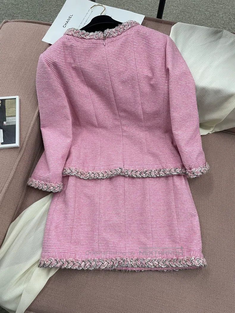 Chanel Chanel 23C pink rhinestones with floral two-piece fake two Size S / US 4 / IT 40 - 4 Thumbnail
