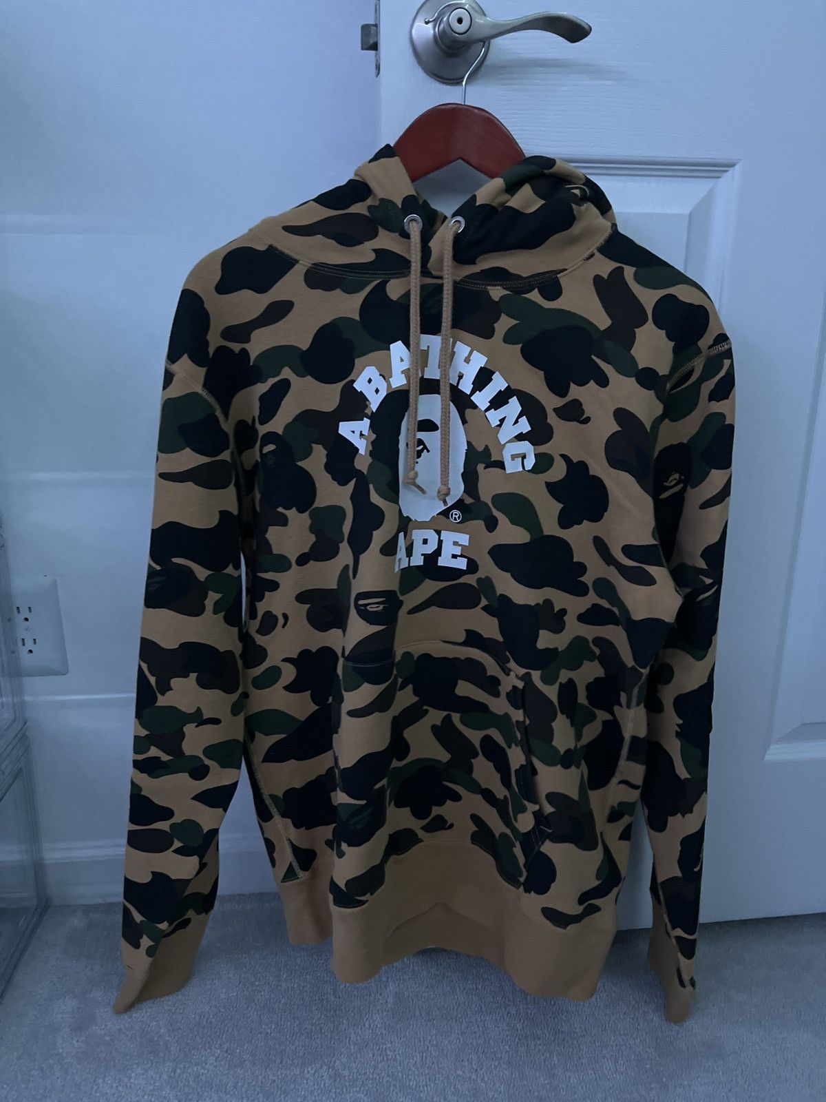Bape Bape 1st camo pullover hoodie yellow Size US XL / EU 56 / 4 - 1 Thumbnail