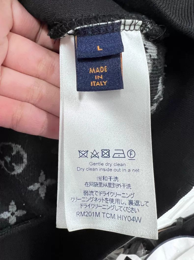 Louis Vuitton Louis Vuitton Black full logo lambswool jacket Size US L / EU 52-54 / 3 - 4 Thumbnail