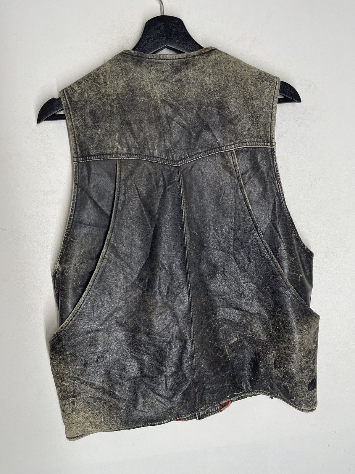 Japanese Brand VINTAGE OSAKA ISHII LEATHER VEST DISTRESSED Size US M / EU 48-50 / 2 - 3 Thumbnail