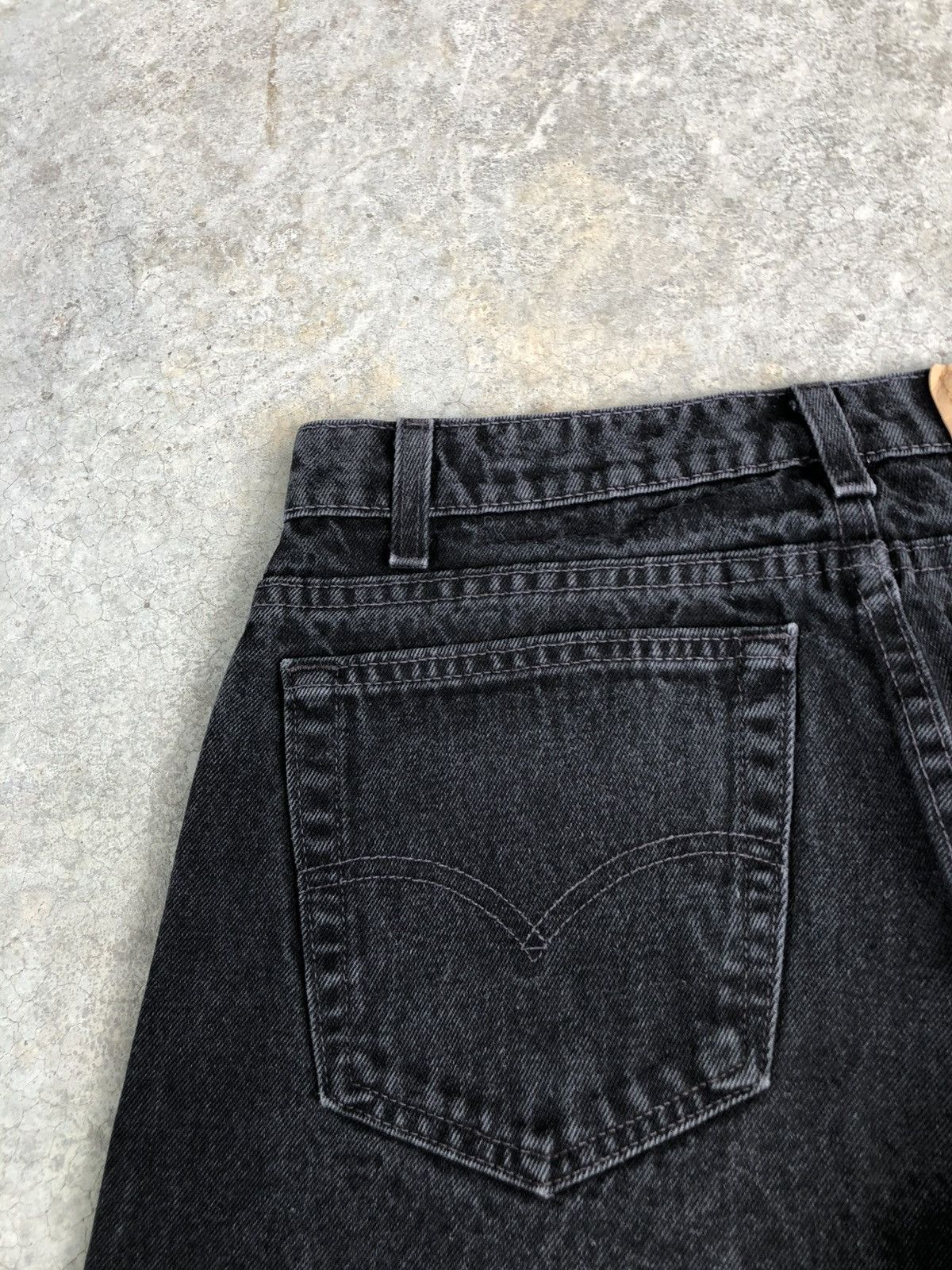 Levi's Vintage 90s Levis 550 Distressed Jeans Baggy Distressed Size US 32 / EU 48 - 16 Thumbnail