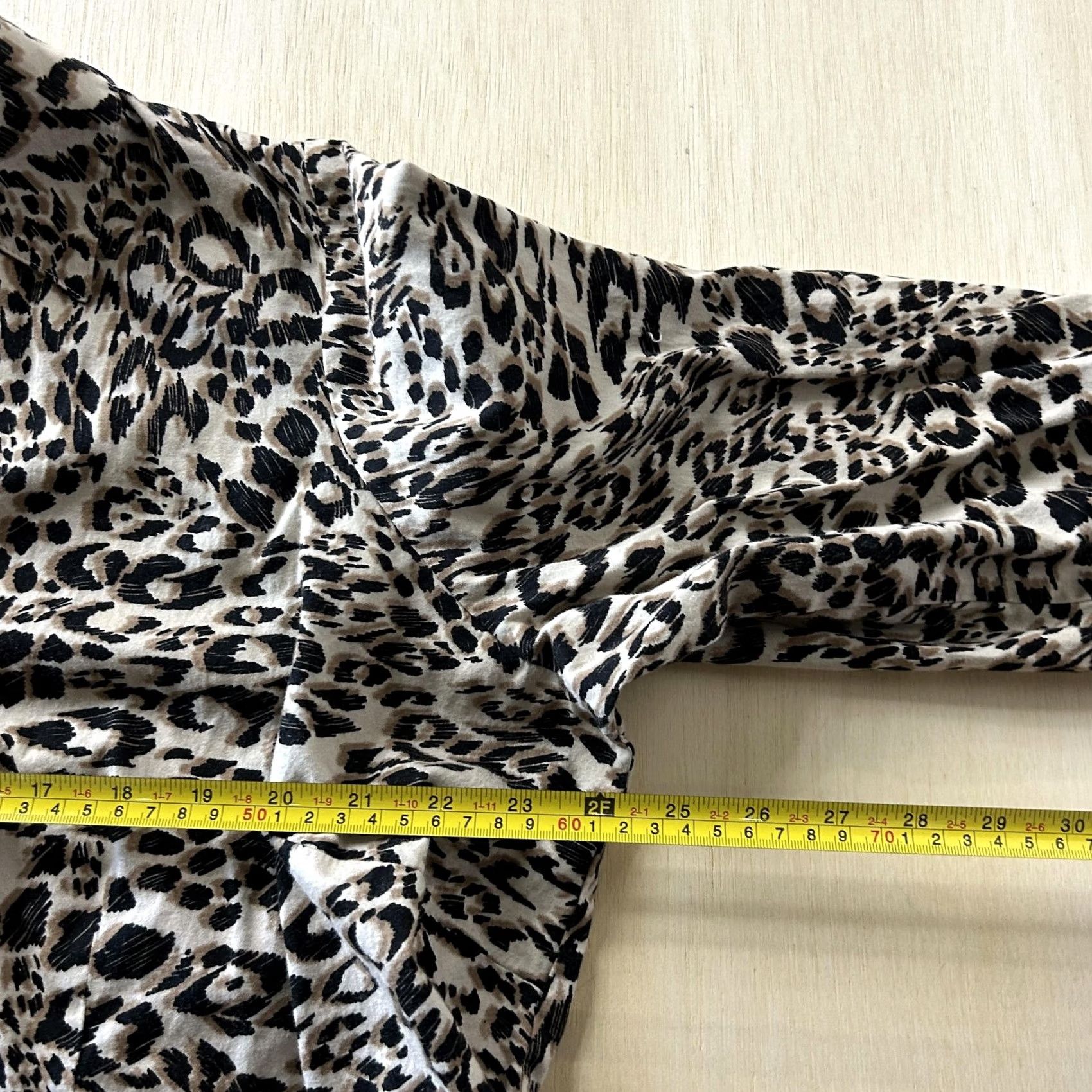 Vintage VINTAGE Y2K 212 Collection Button Up Shirt Womens 2X Brown Leopard Animal Print Shirt Size XXL / US 16-18 / IT 52-54 - 7 Thumbnail