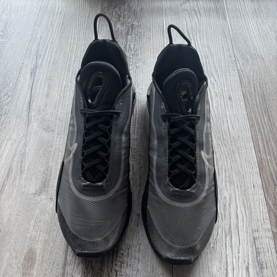 Nike NIKE • Air Max 2090 "Black Wolf Grey" (13M) Size US 13 / EU 46 - 4 Thumbnail
