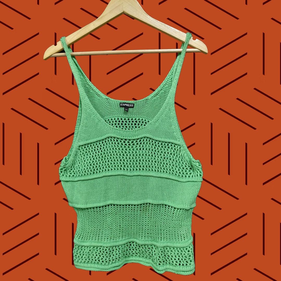 Express EXPRESS Green Knit Tank Top Solid Sleeveless Women Size XS Size XS / US 0-2 / IT 36-38 - 1 Thumbnail
