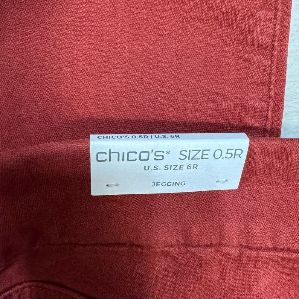 Chicos NWT New Chico's Denim Pull-On Red Jeggings Size 0.5 US 6 Size 28" / US 6 / IT 42 - 6 Thumbnail