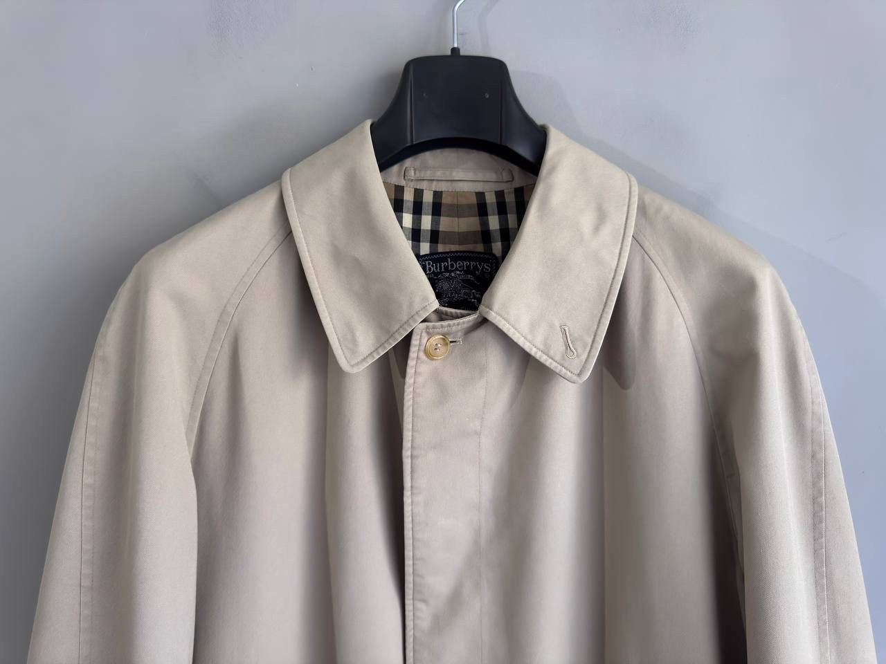 Burberry Burberrys Men's Nova Check Trench Coat, Made in England L Size US L / EU 52-54 / 3 - 4 Thumbnail