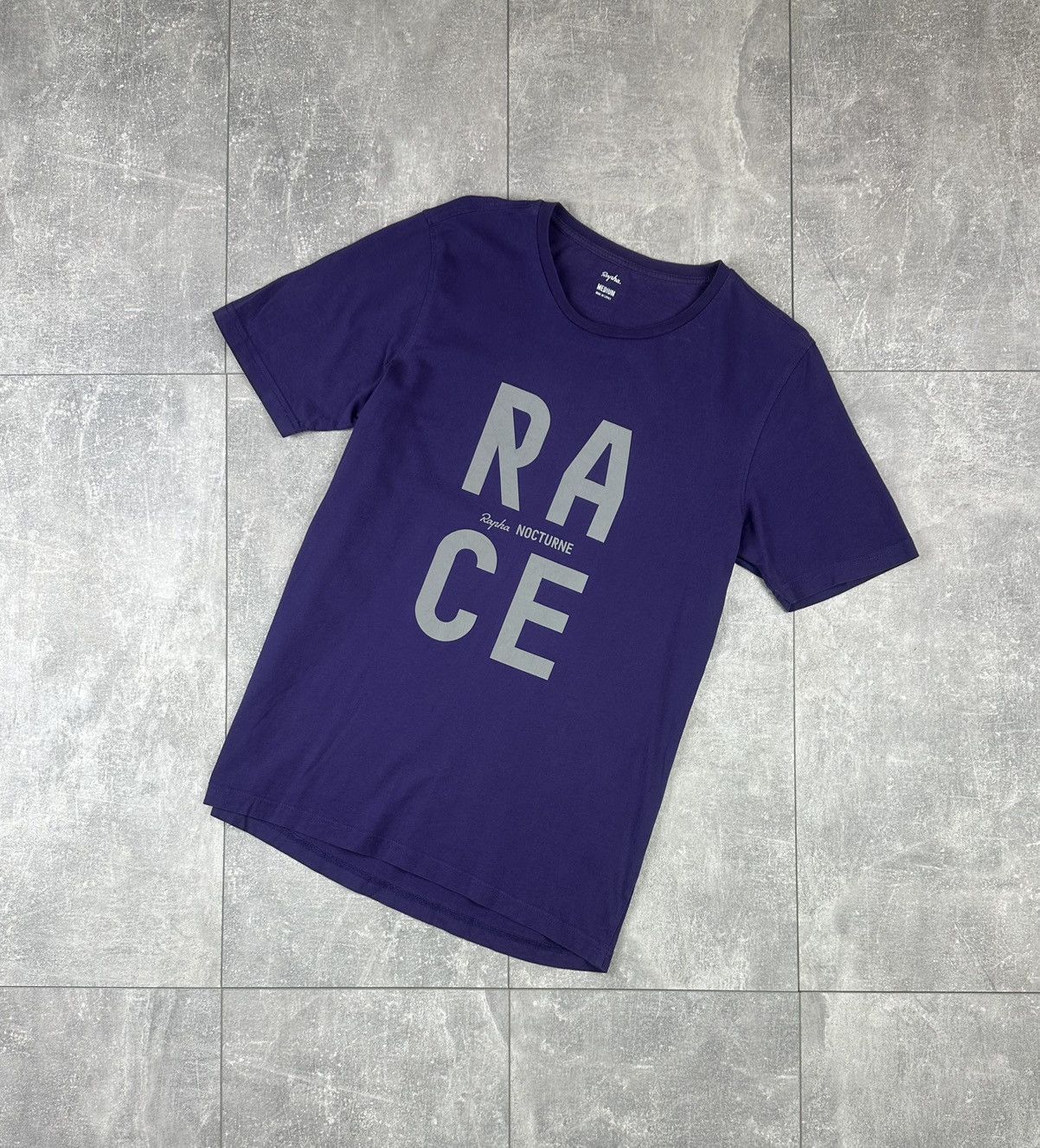 Rapha Rapha Mens Purple T-Shirt Reflective Logo Size US S / EU 44-46 / 1 - 1 Thumbnail