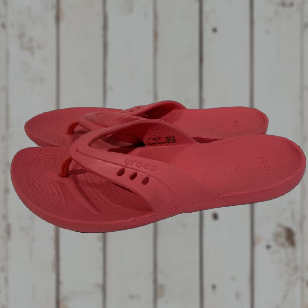 Crocs Crocs Kadee II Flip Flop Sandal Women Size 7 Pink Size US 7 / IT 37 - 1 Thumbnail