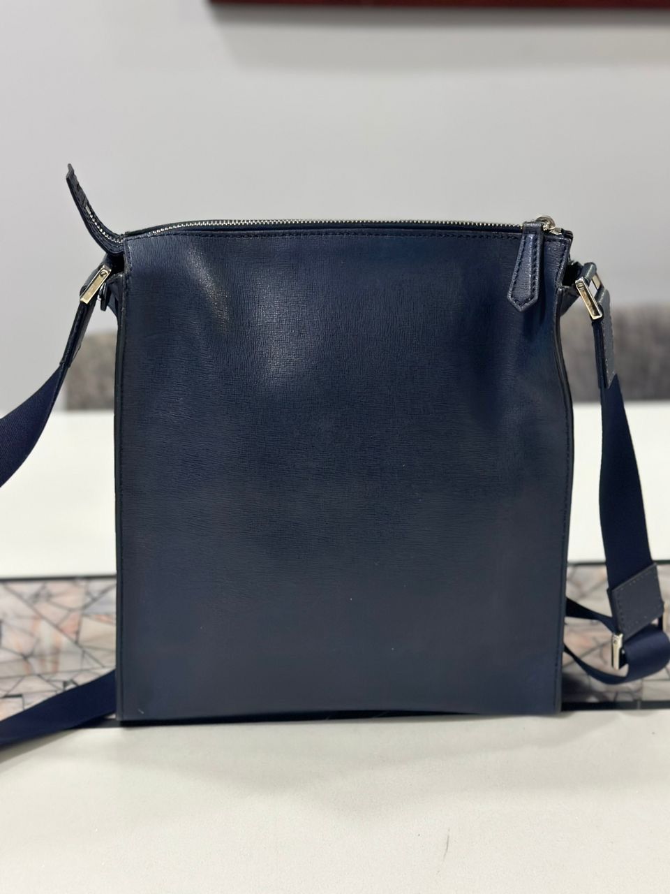 Fendi Authentic FENDI Shoulder Bag Calfskin Leather Size ONE SIZE - 3 Thumbnail
