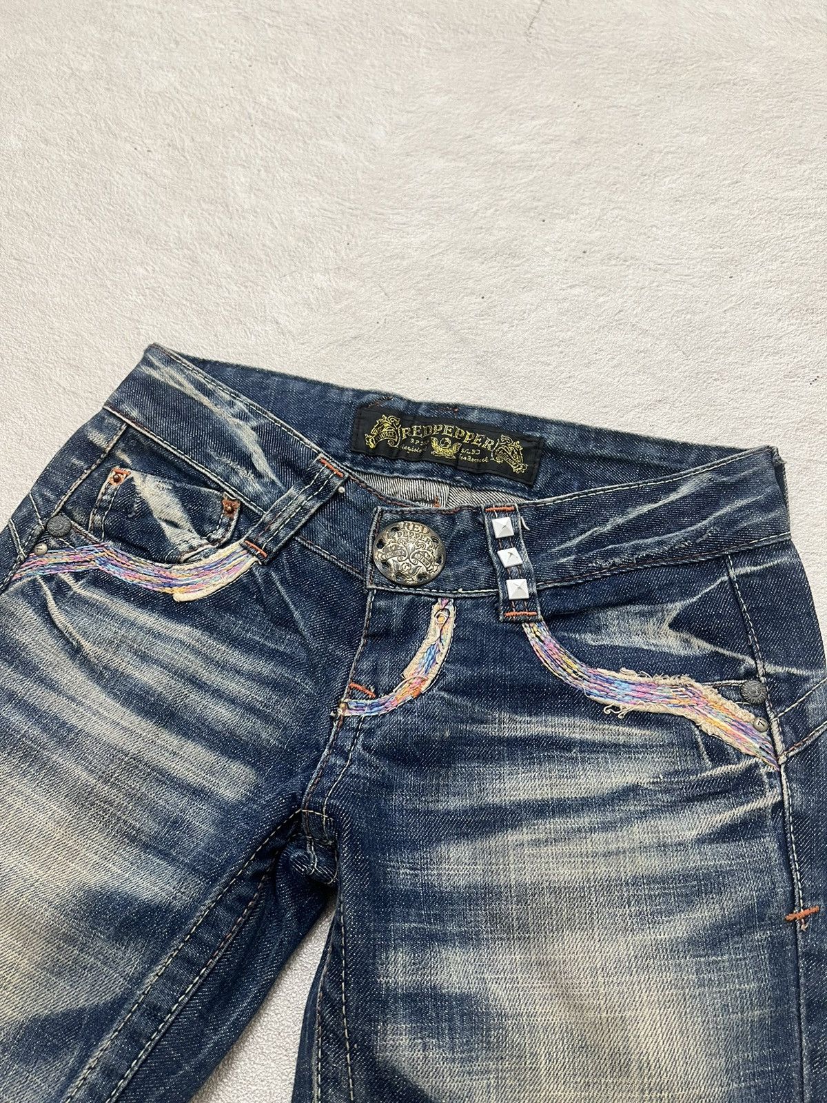 If Six Was Nine 2000s Red Pepper Studded Embroidery Flare Wash Jeans y2k Lgb Size US 28 / EU 44 - 4 Thumbnail