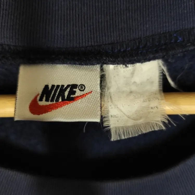 Nike Vintage 80's Nike Faded Sweatshirts Size US L / EU 52-54 / 3 - 4 Thumbnail