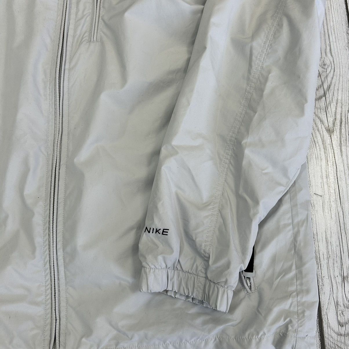 Nike × Vintage Vintage 2001 Nike silver lightweight jacket Size US M / EU 48-50 / 2 - 8 Thumbnail