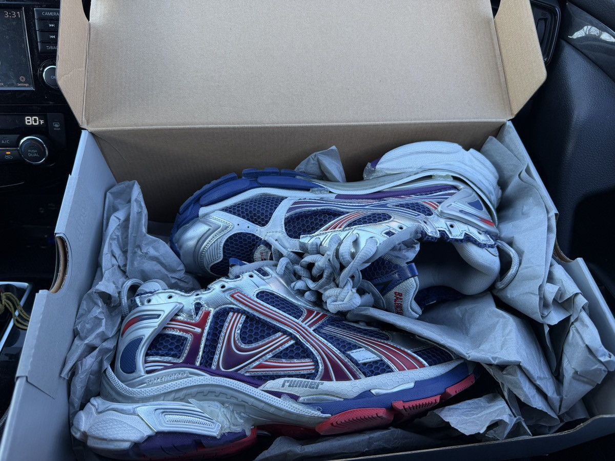 Balenciaga Balenciaga Navy Red Runners Size US 9 / EU 42 - 1 Thumbnail