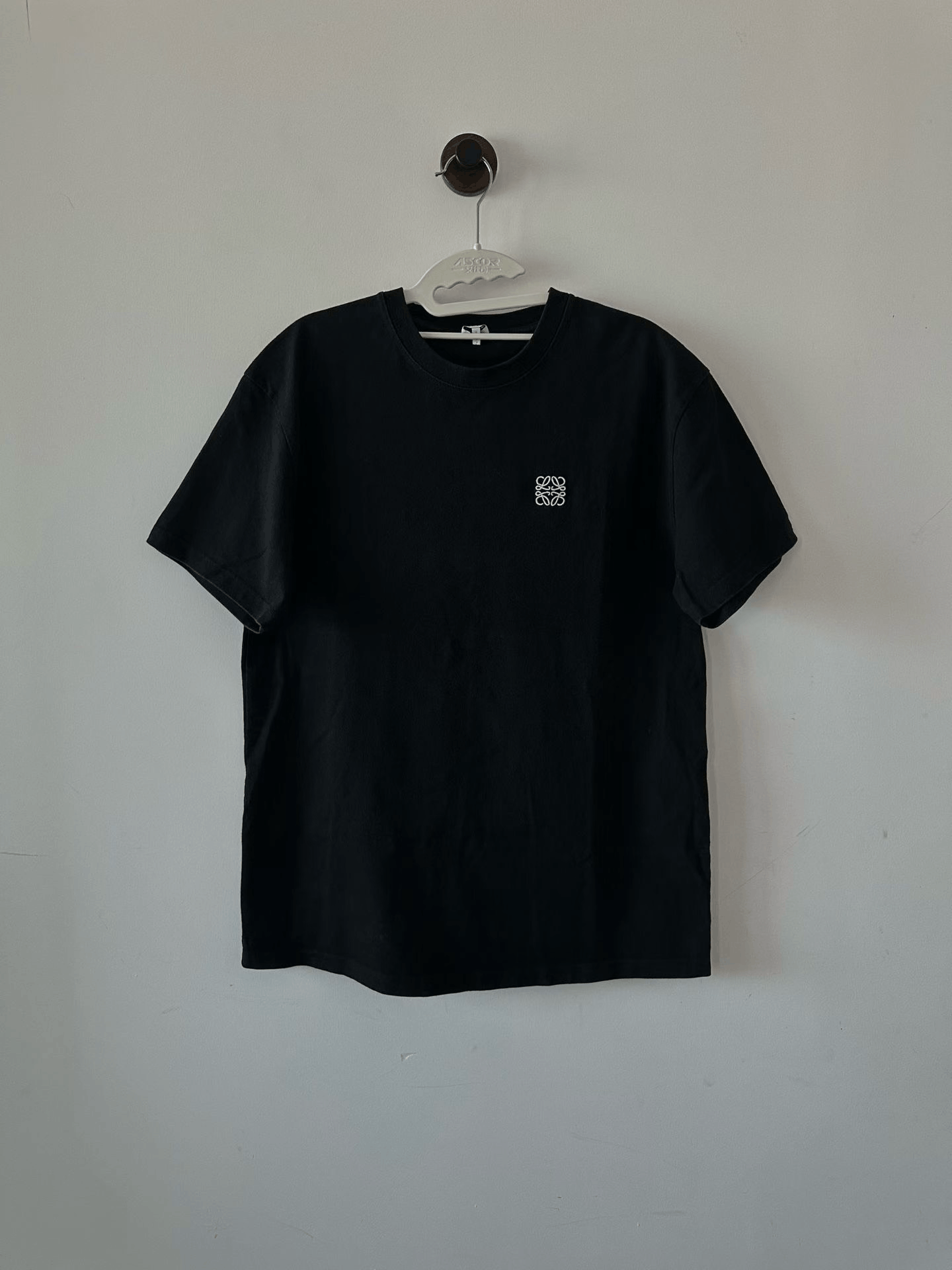 Japanese Brand Loewe Black Embroidered Logo Short-Sleeve Size US S / EU 44-46 / 1 - 1 Thumbnail