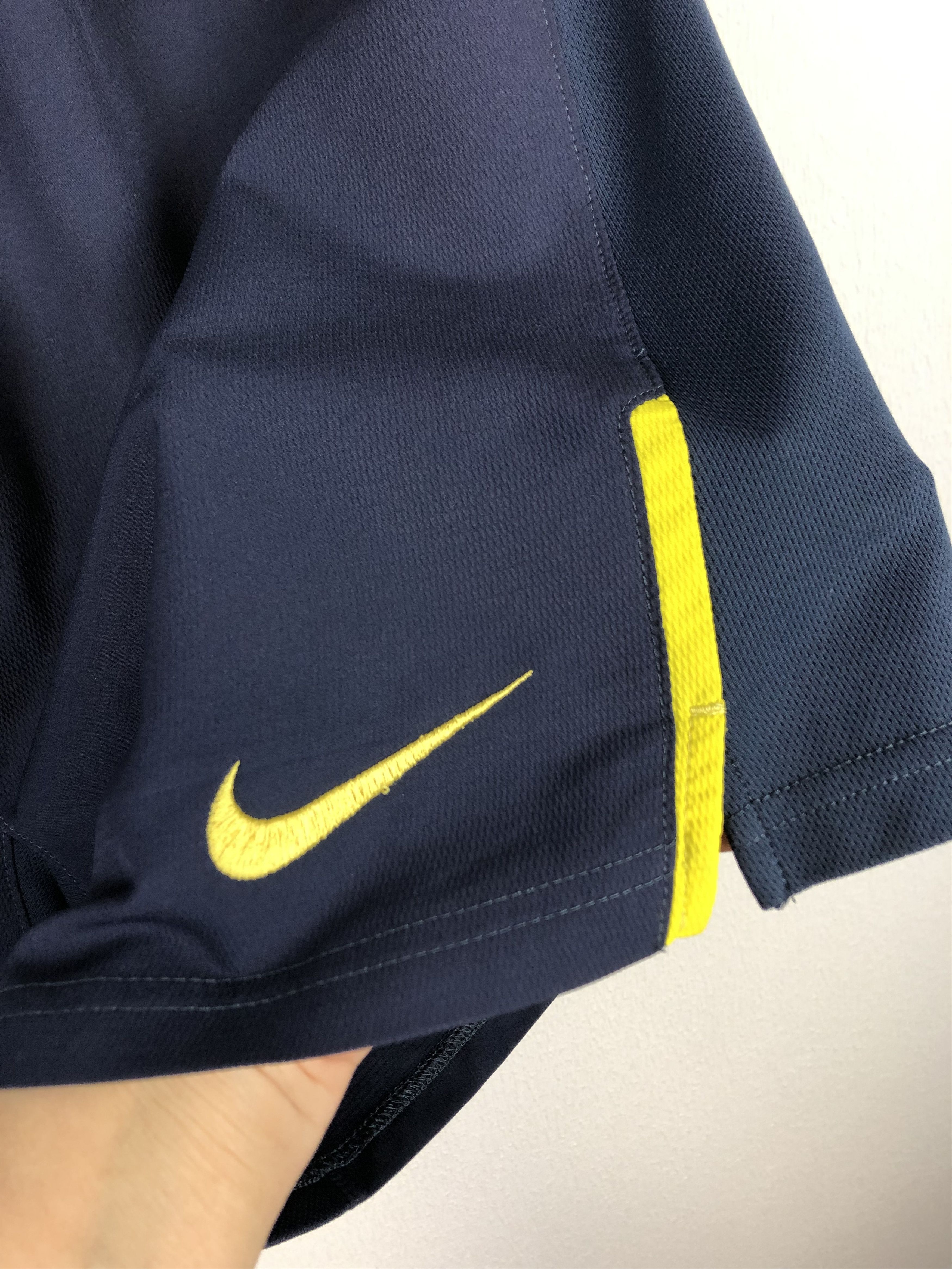 Nike Vintage Nike FC Barcelona Football Shorts Track Mens XL Size US 36 / EU 52 - 3 Thumbnail