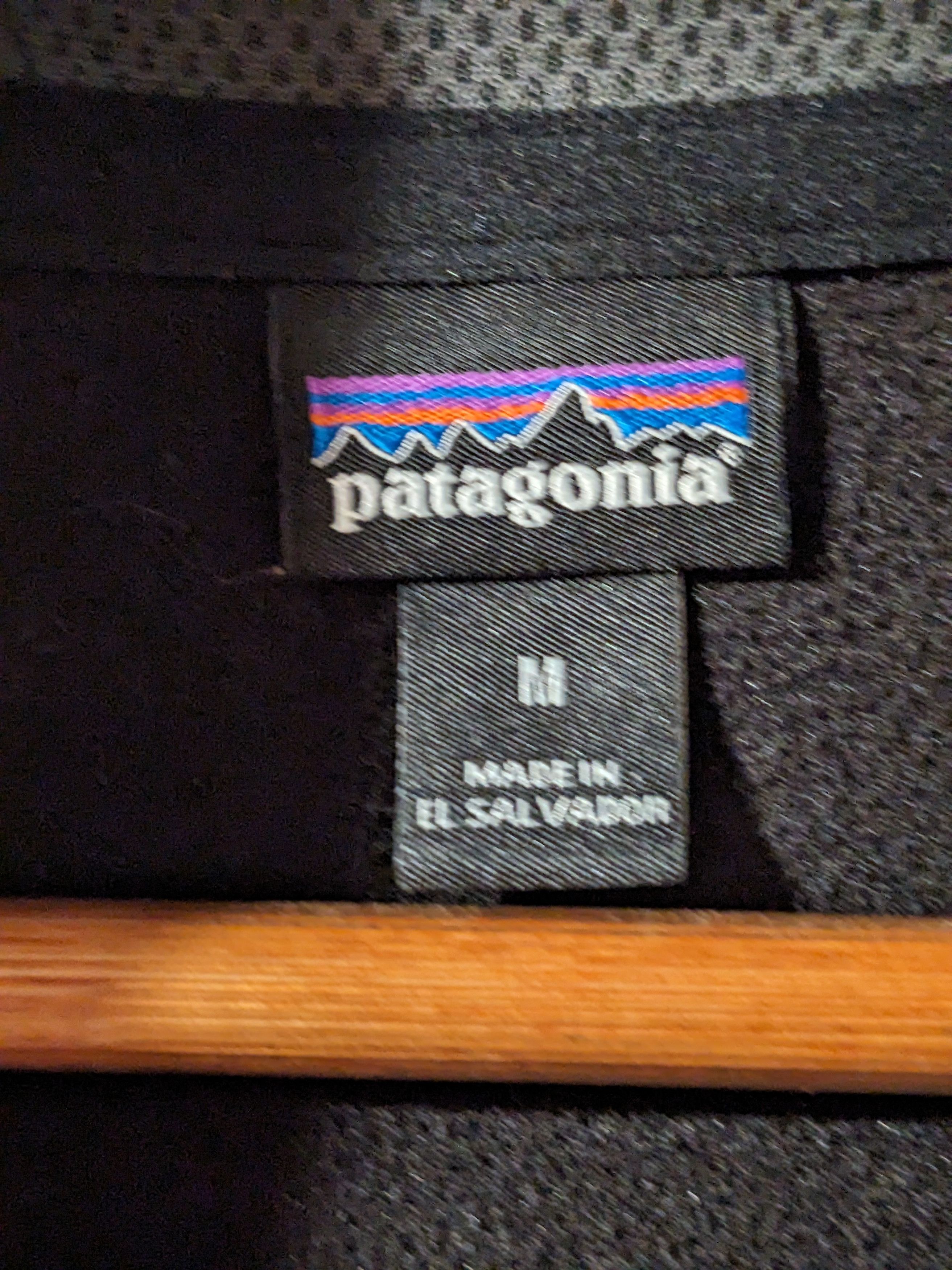 Patagonia Patagonia Spell Out Logo Black Medium PolyCycle® Hoody Size US M / EU 48-50 / 2 - 3 Thumbnail