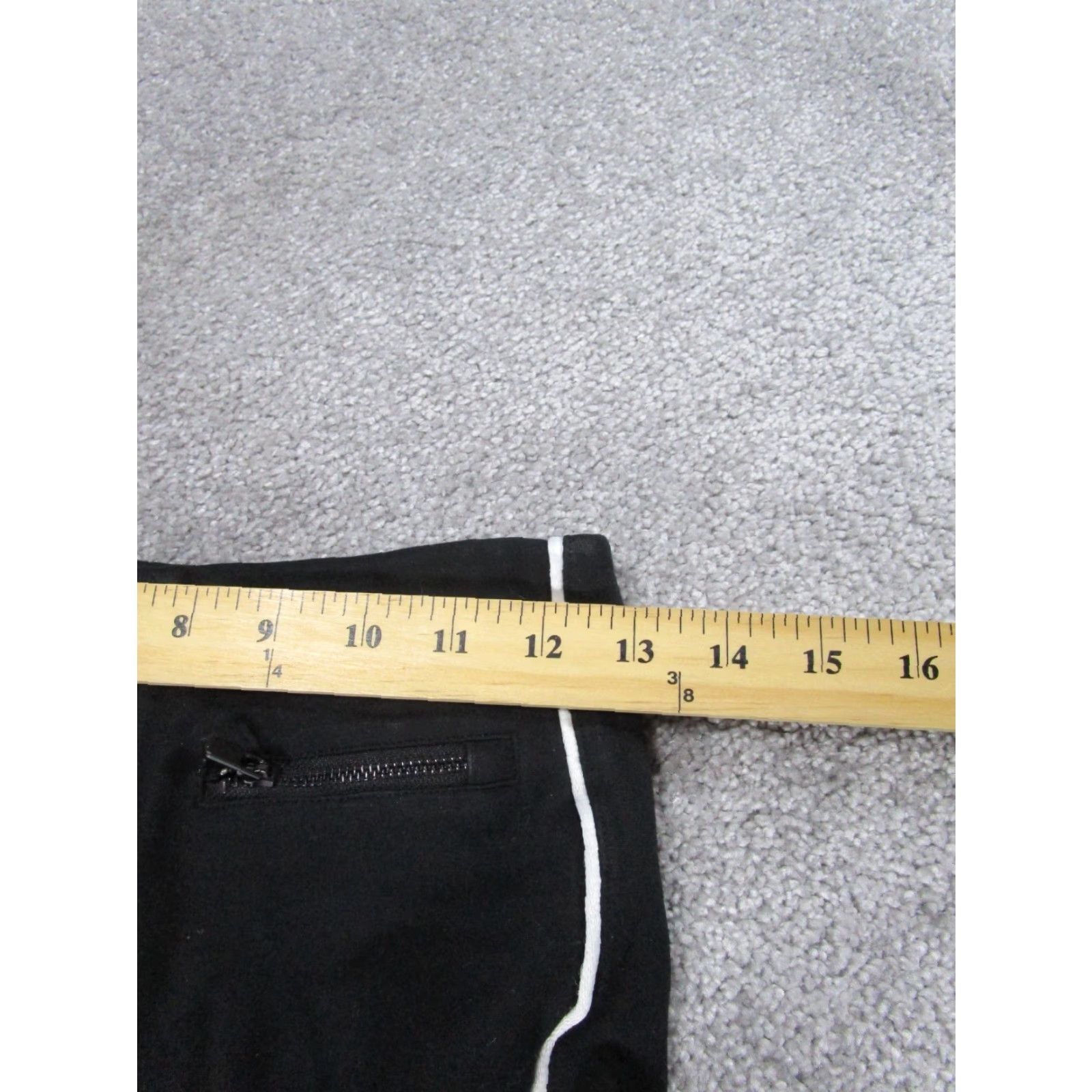 Spanx Spanx Leggings Womens Small Black White Side Stripe Zip Pockets Crop Size 28" / US 6 / IT 42 - 6 Thumbnail