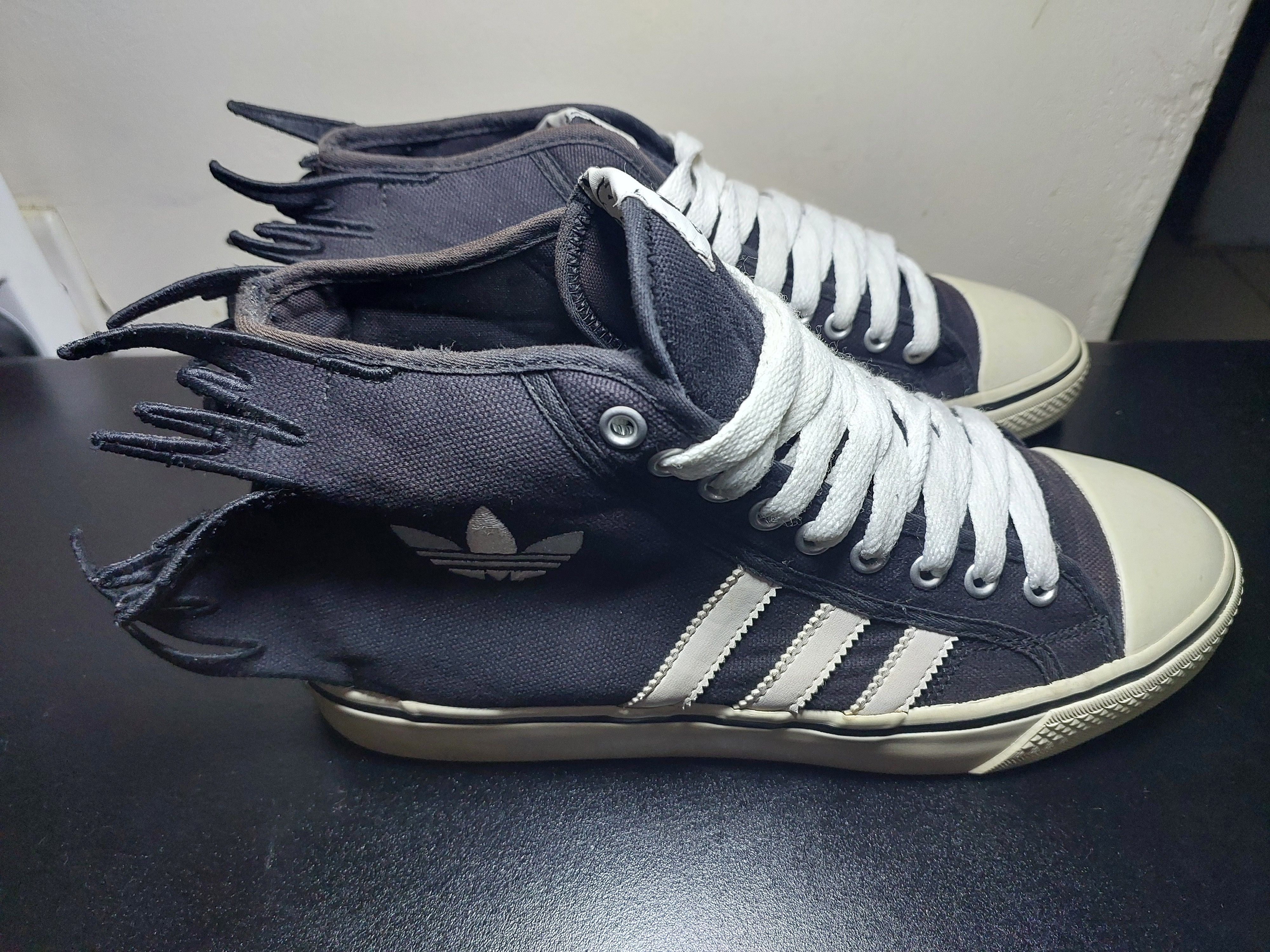 Adidas × Jeremy Scott ADIDAS x Jeremy Scott Nizza Fringe Hi-Top Sneakers Size US 10 / EU 43 - 2 Thumbnail